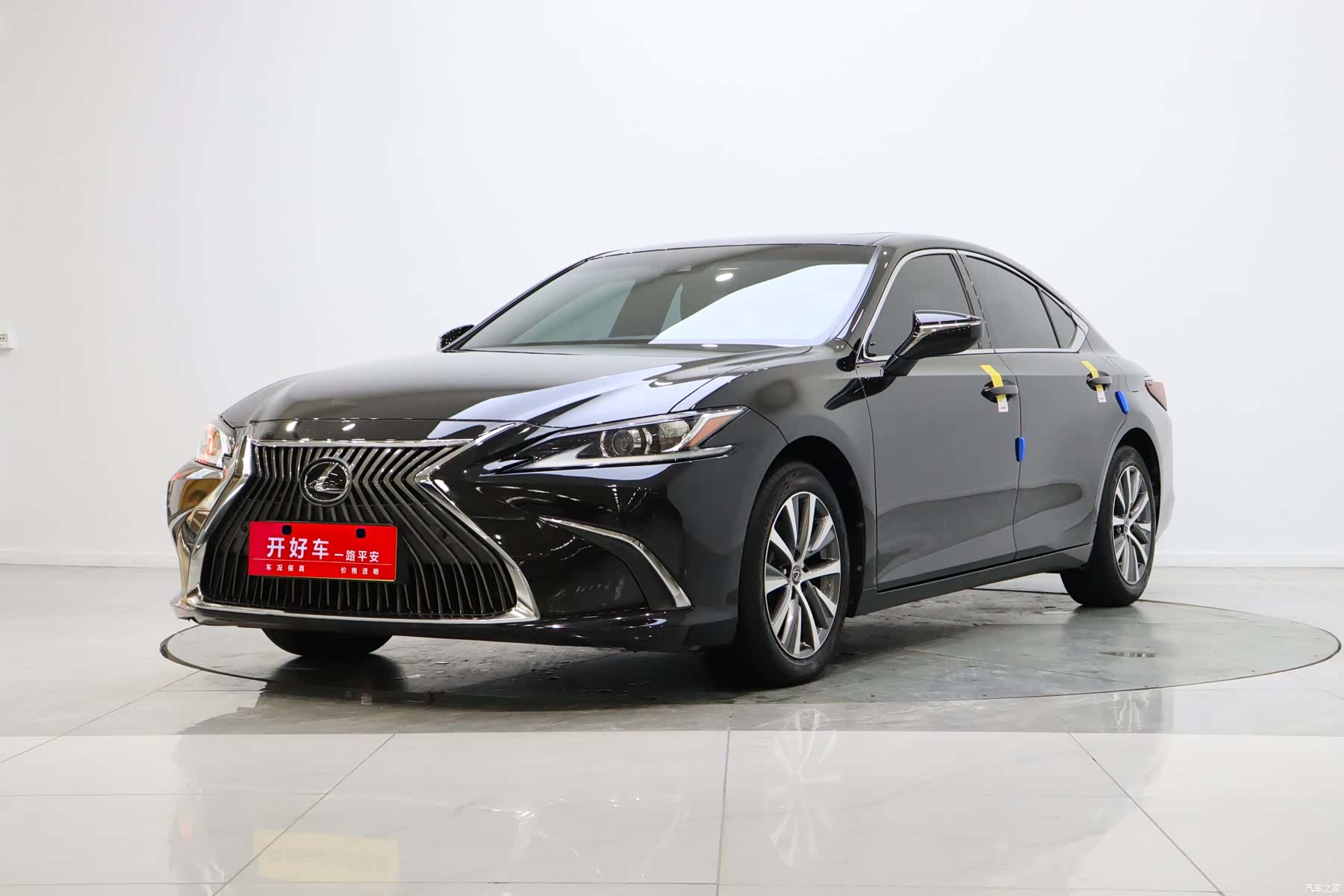 Lexus ES, 2019 1
