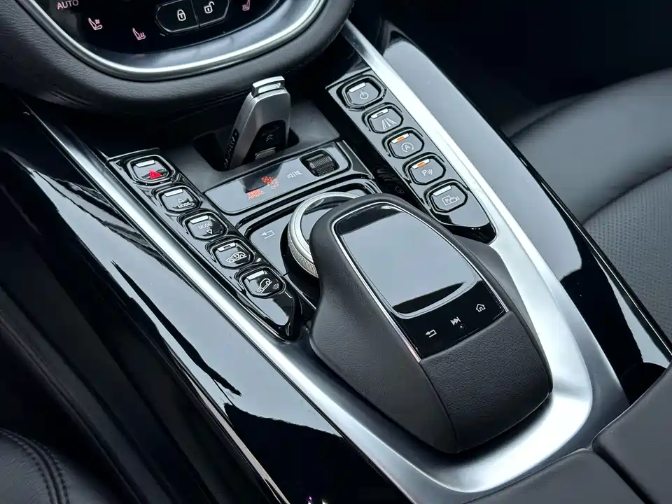 Aston Martin DBX Aston Martin DBX