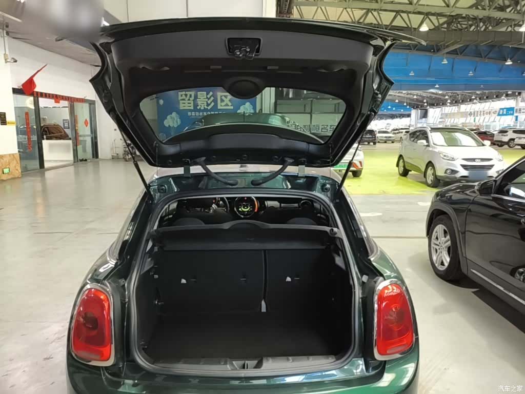Mini Cooper, 2015 19