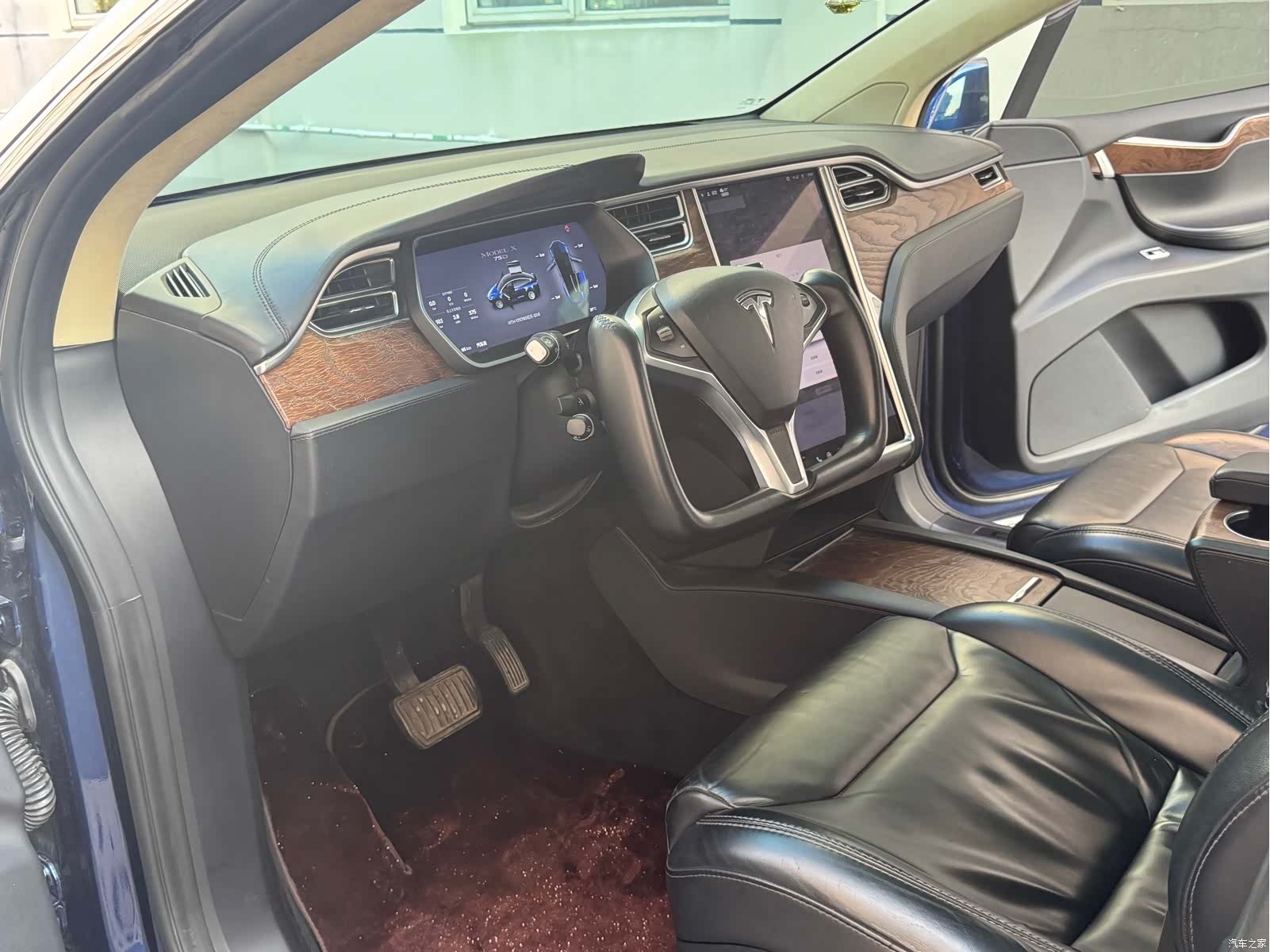 Tesla Model X, 2017 10