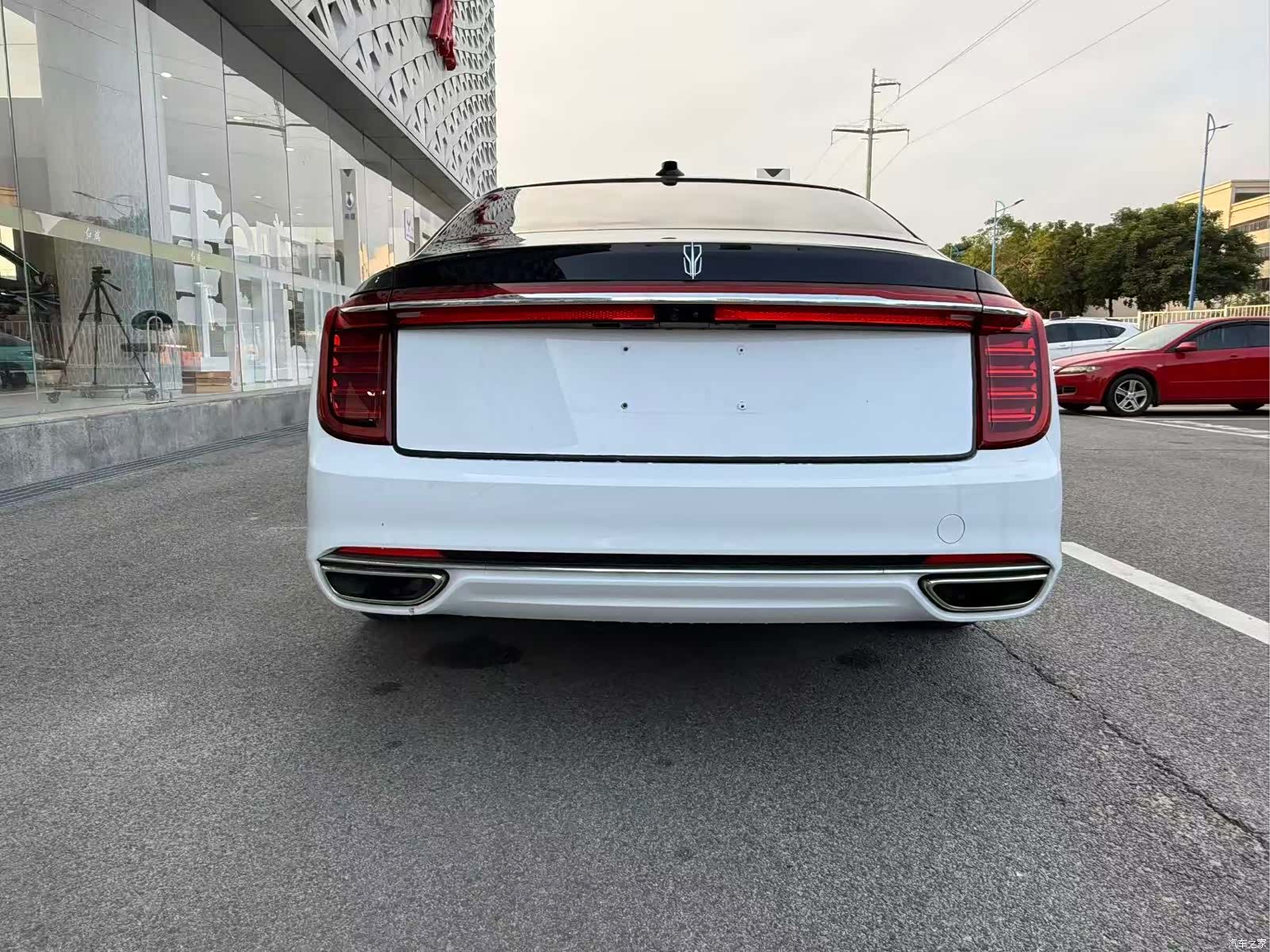 Hongqi H9, 2021 8
