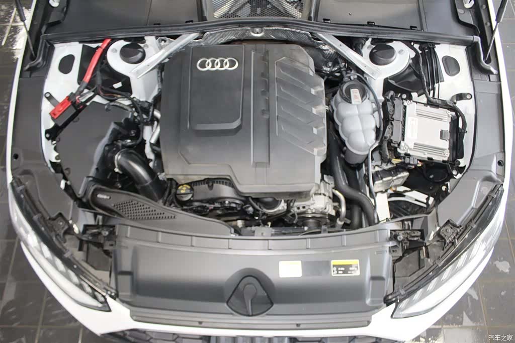 Audi A4L, 2024 14