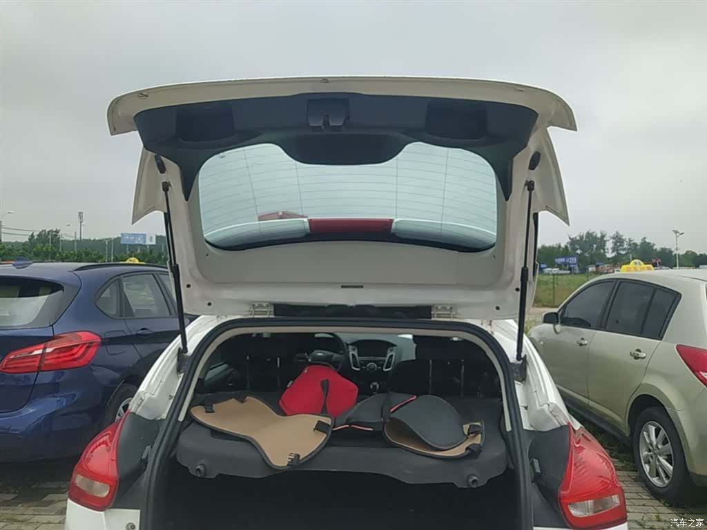Ford Focus, 2016 19