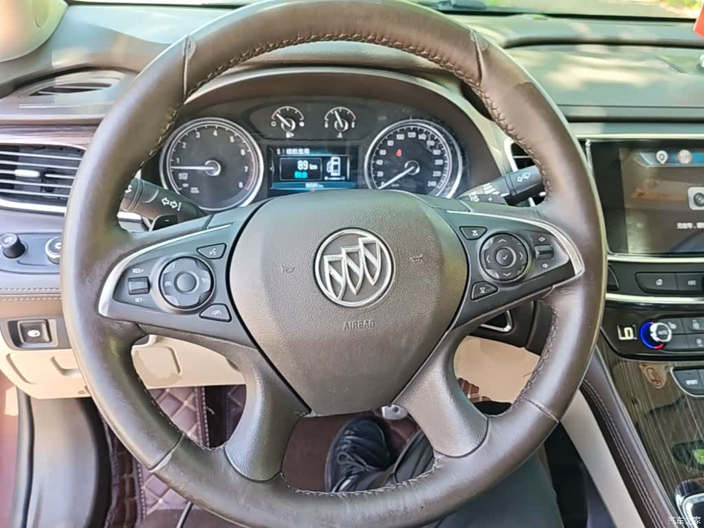 Buick LaCrosse, 2017 11