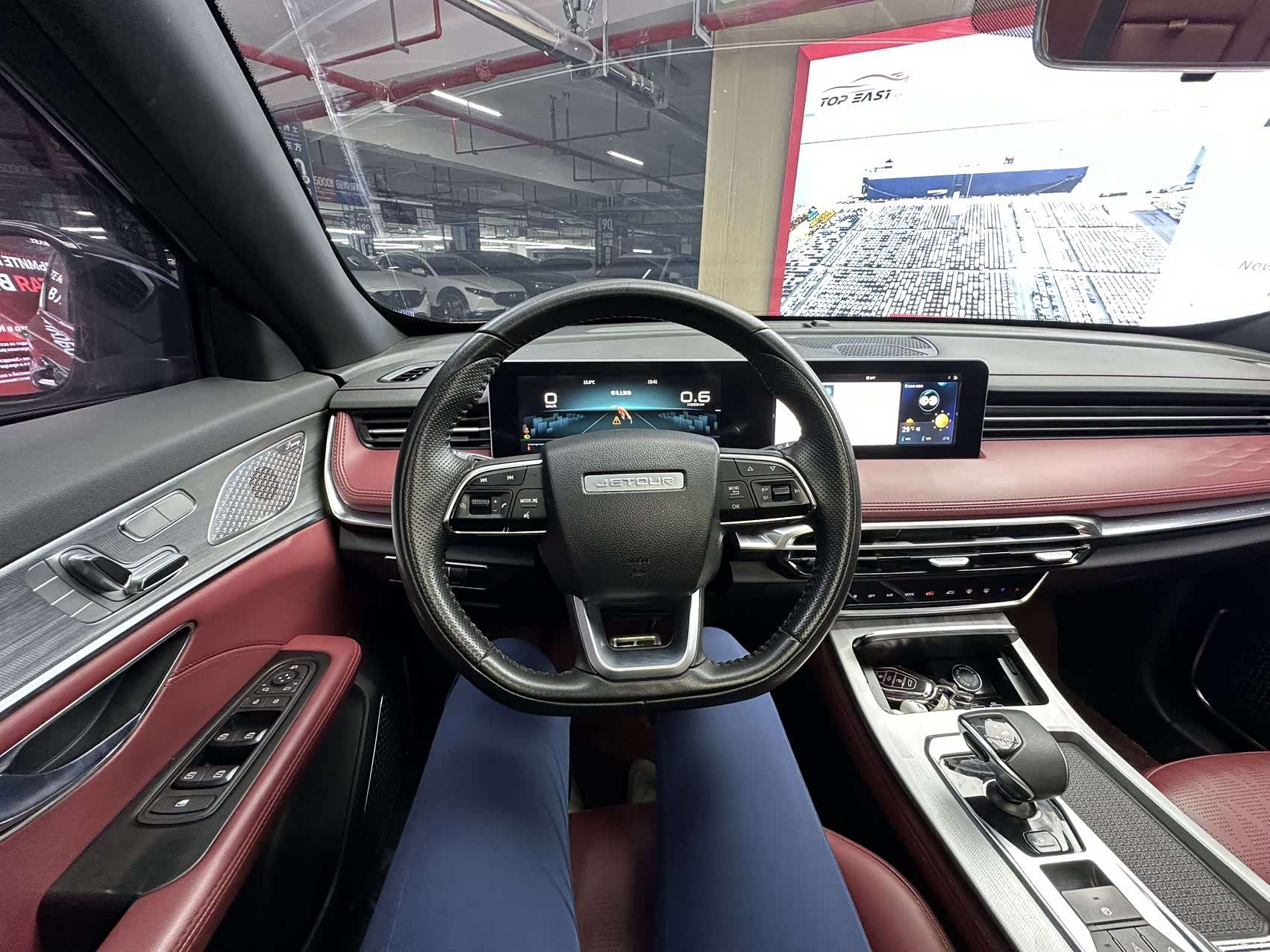 Jetour X70, 2023 11