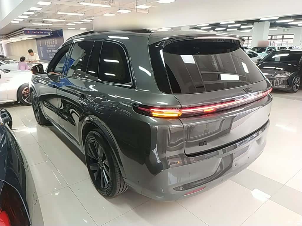 Li Auto L8, 2023 все фото