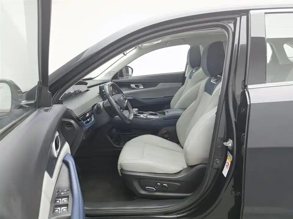 Changan UNI-K Smart iDD