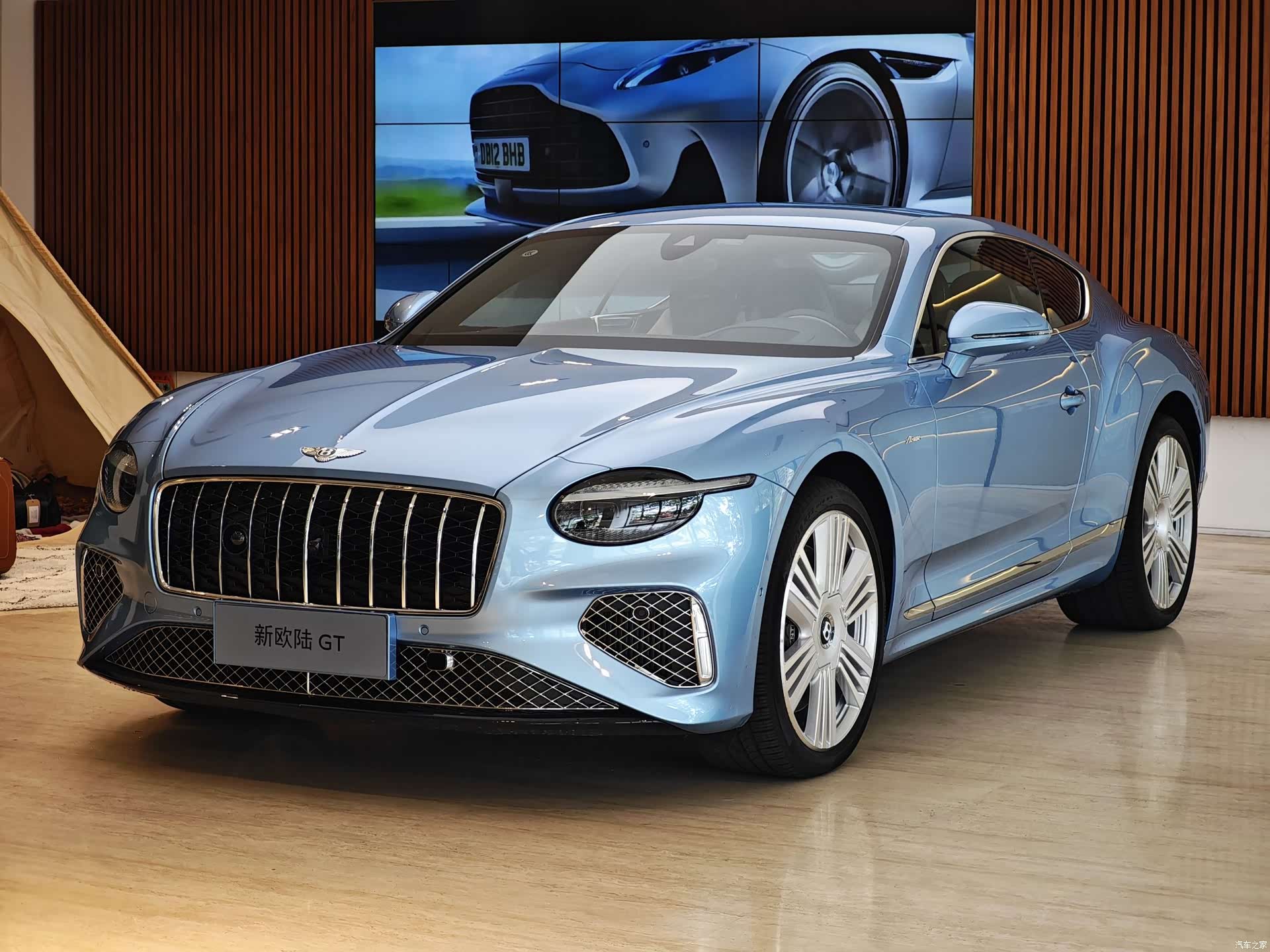 Bentley Continental GT, 2024 18