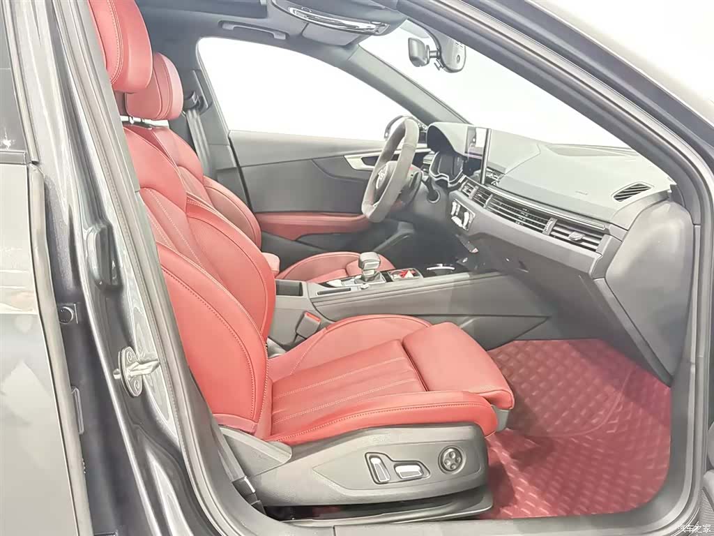 Audi A4L, 2025 15