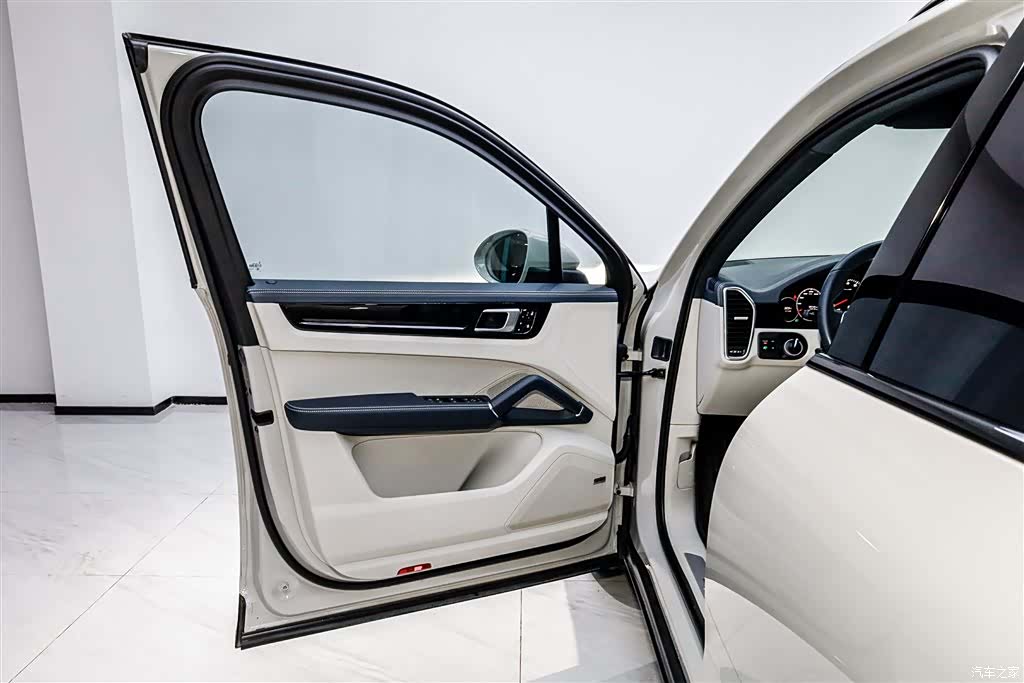 Porsche Cayenne, 2021 9