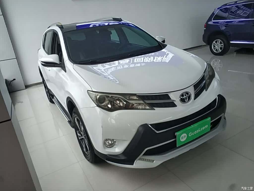 Toyota RAV4, 2015 4