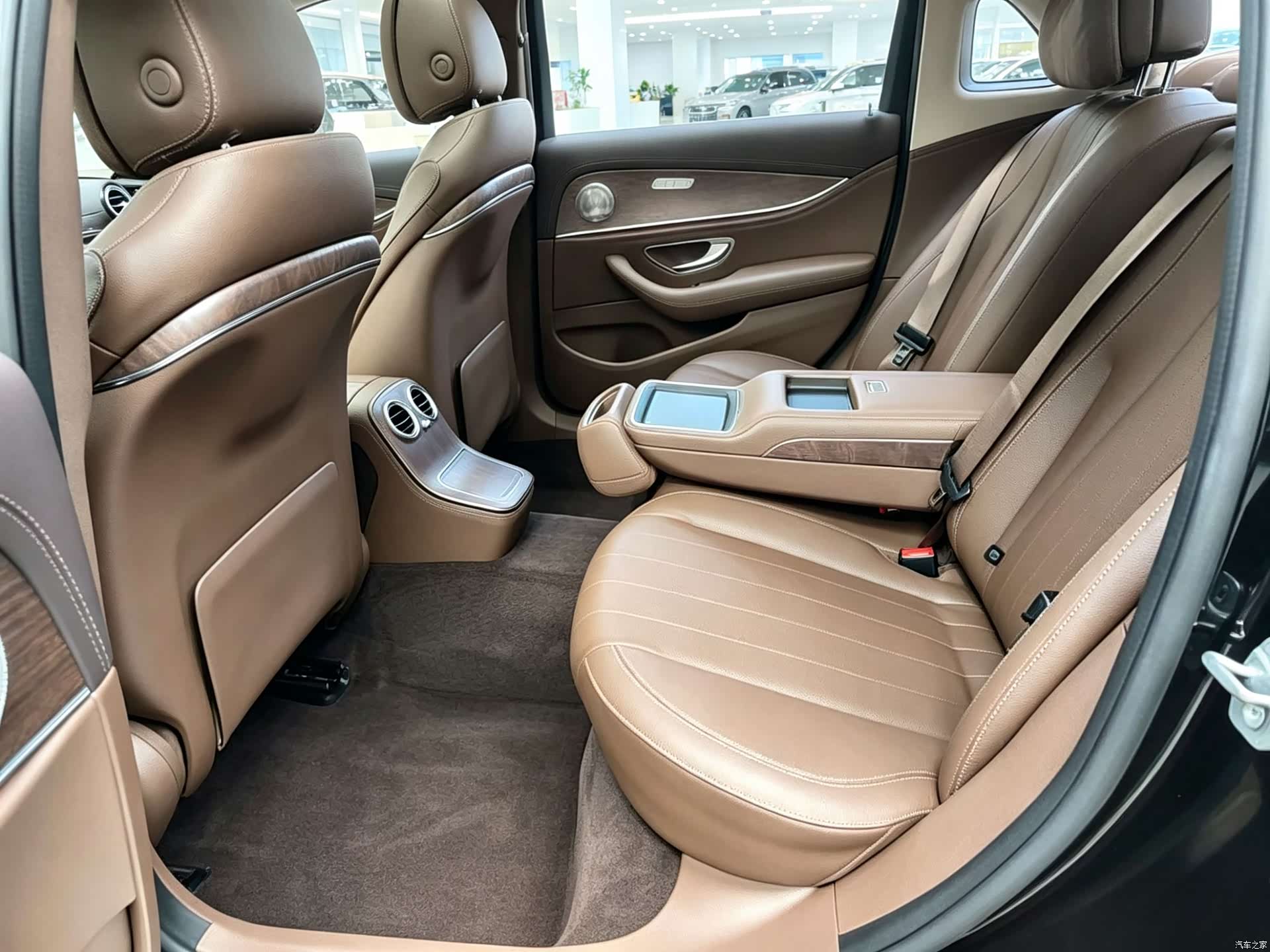 Mercedes-Benz E-Class, 2021 9