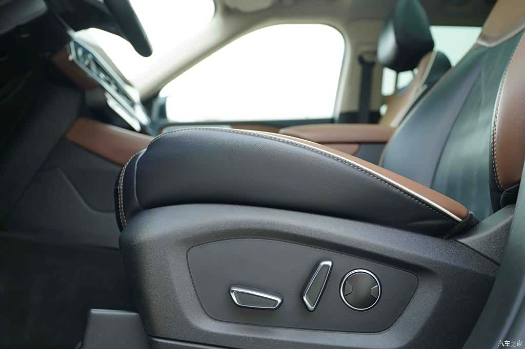 Ford Explorer, 2024 13