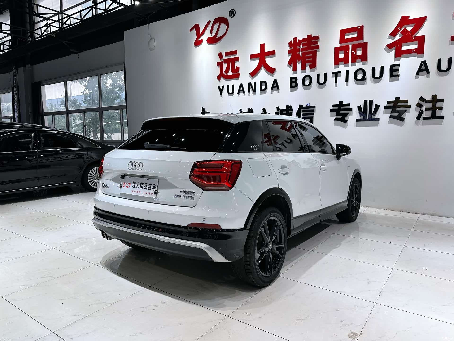 Audi Q2L, 2020 16