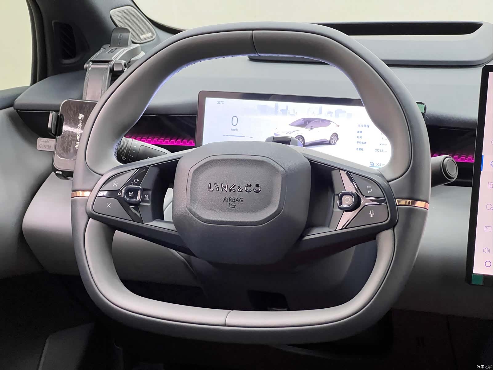 Lynk & Co 02, 2025 28