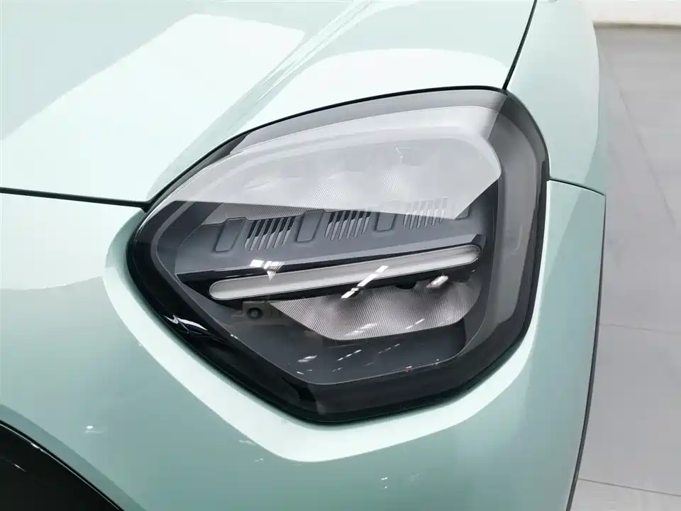 MINI Electric ACEMAN