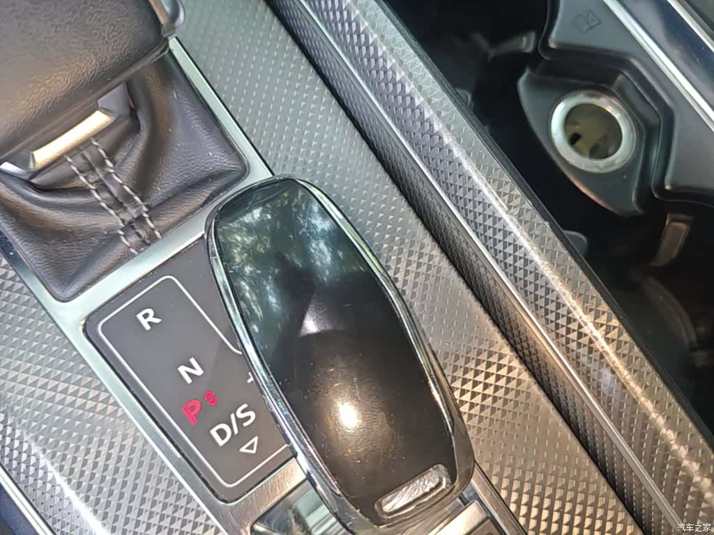 Audi A6L, 2020 9