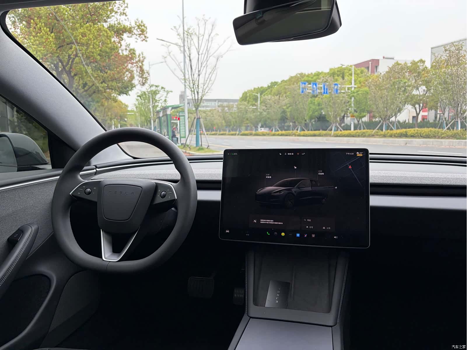 Tesla Model 3, 2024 7