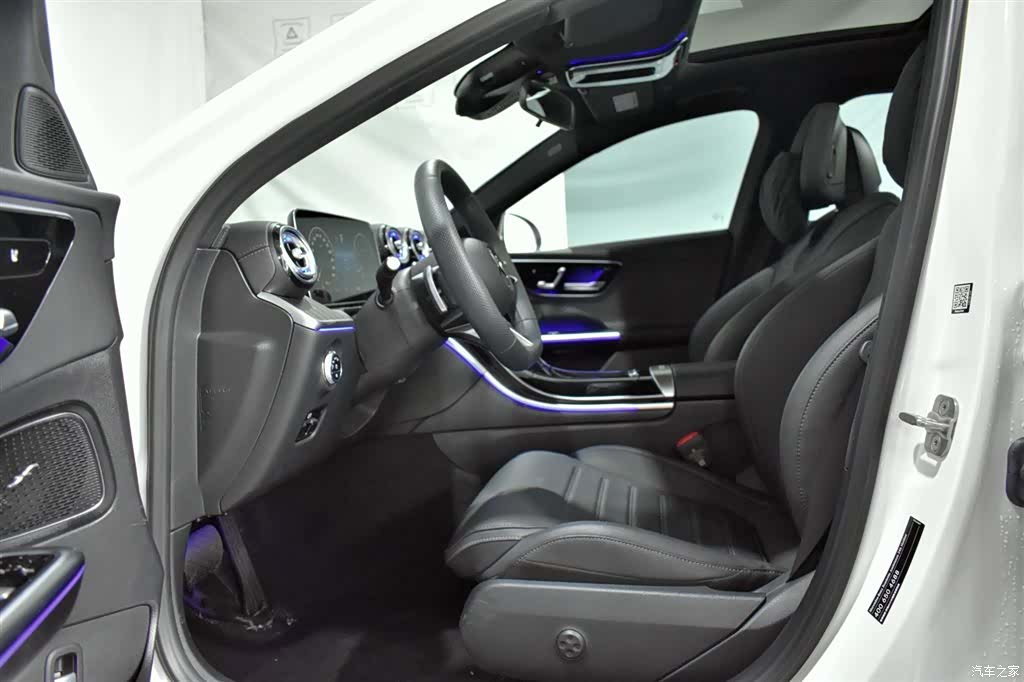 Mercedes-Benz C-Class, 2024 8