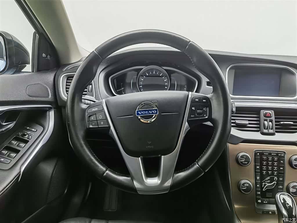 Volvo V40, 2014 11