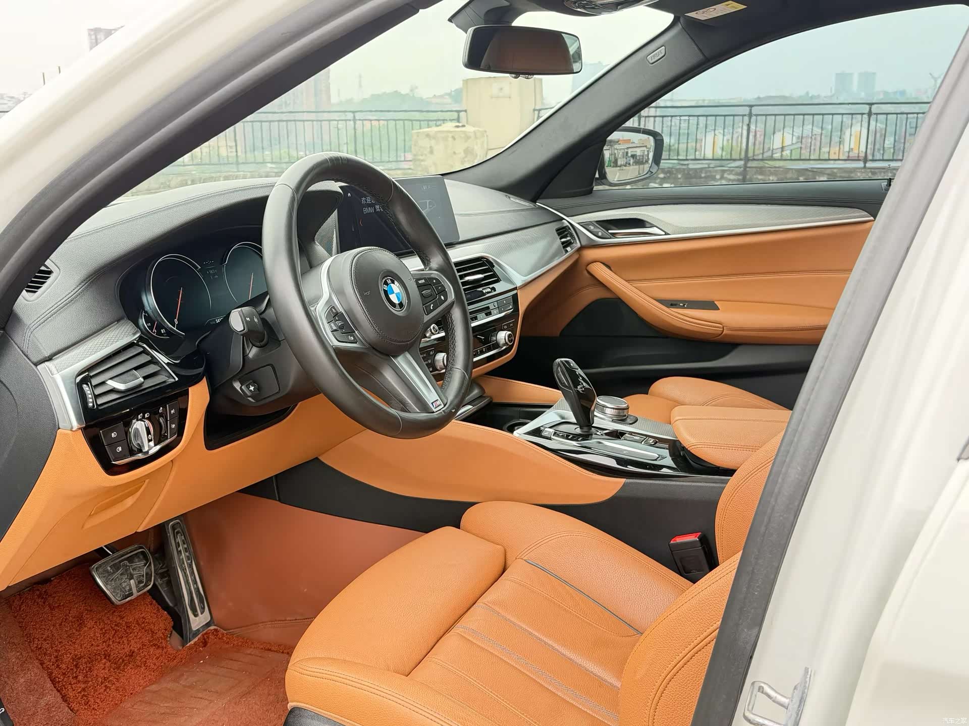 BMW 5 Series, 2018 все фото