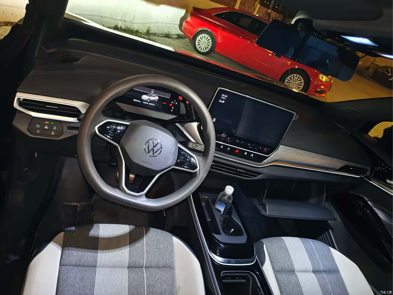 Volkswagen ID.4, 2024 все фото