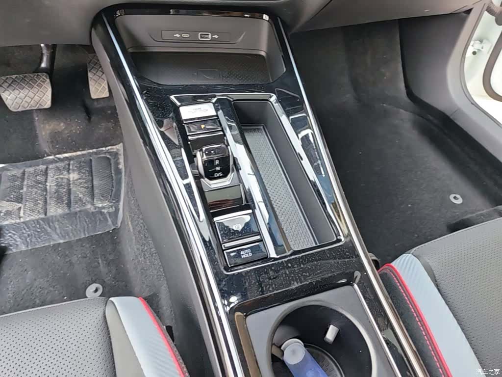 Volkswagen Lamando, 2024 14