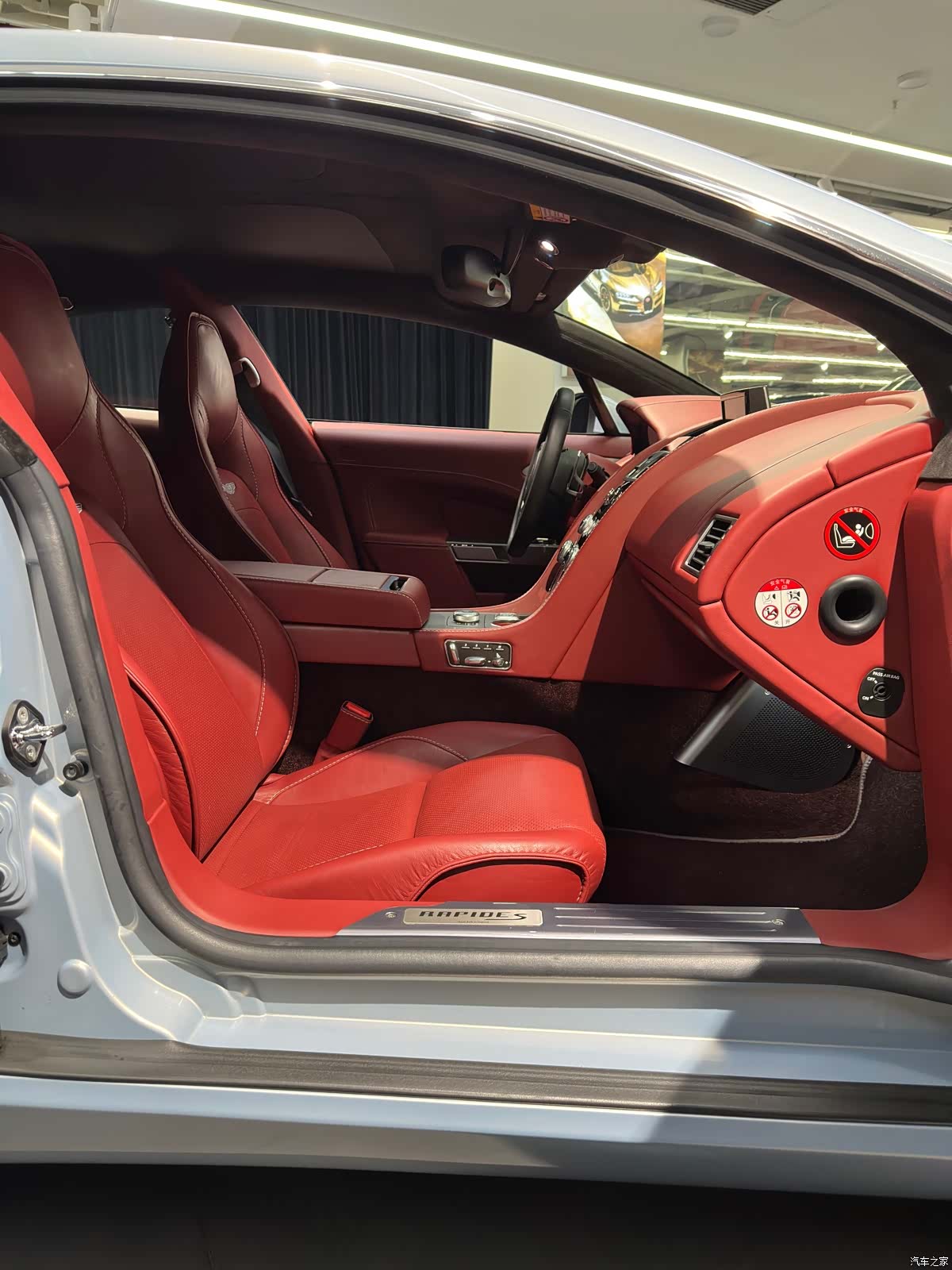 Aston Martin Rapide, 2016 12