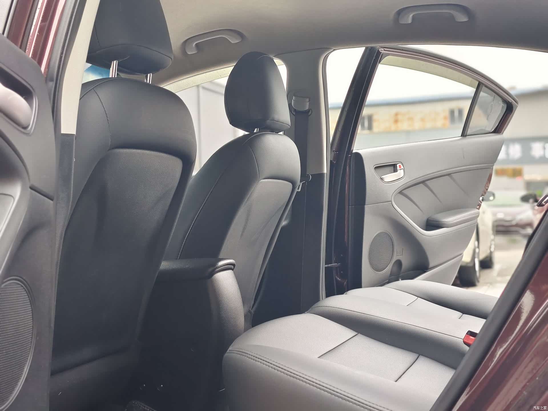 Kia K3, 2015 14