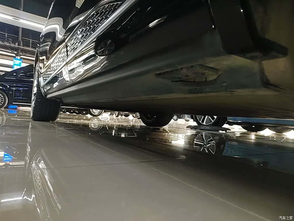 Hongqi E-HS9, 2023 22