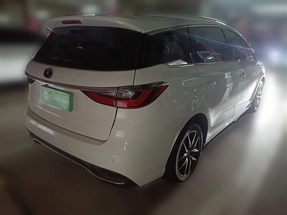 BYD Song MAX BYD Song MAX