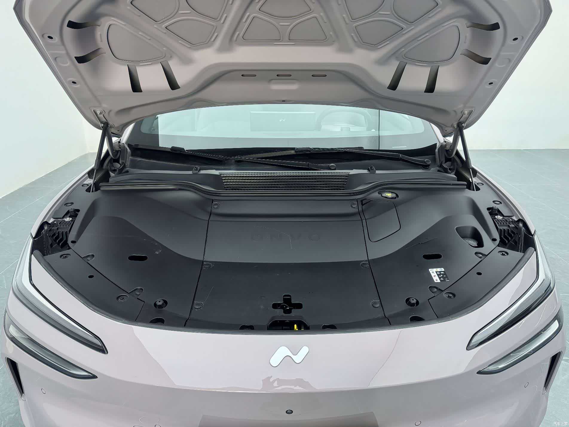 NIO L60, 2025 8