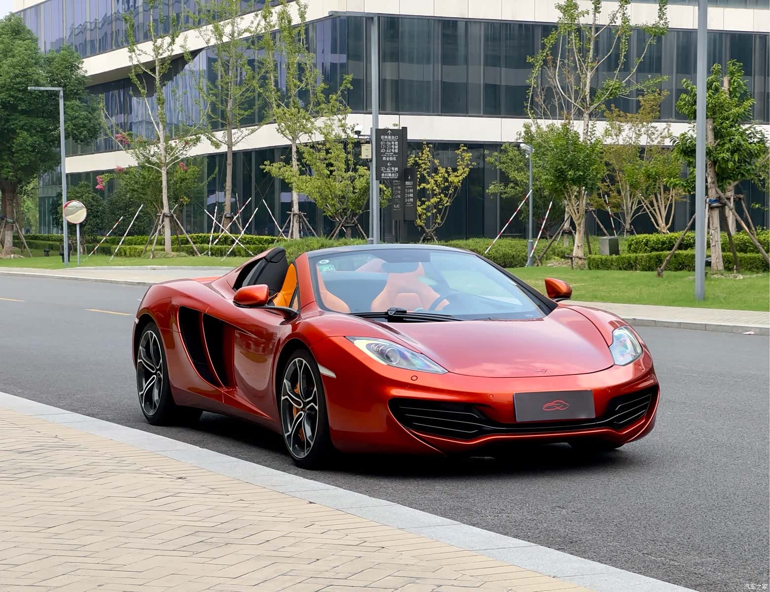 McLaren 12C, 2014 4