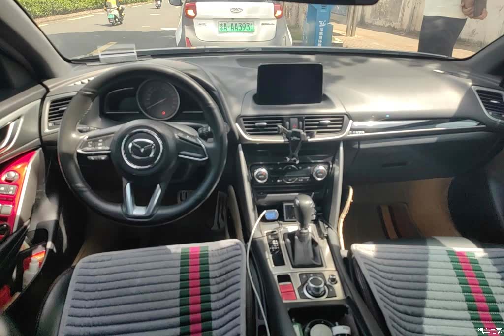Mazda CX-4, 2018 12