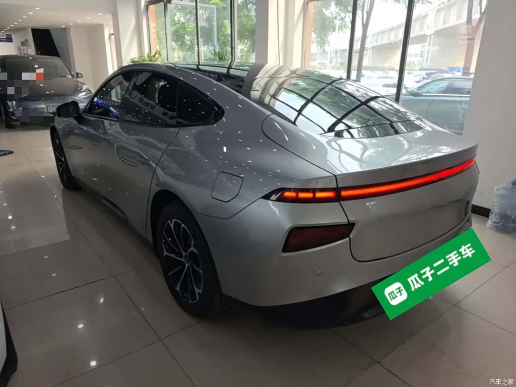 Xpeng P7, 2023 все фото