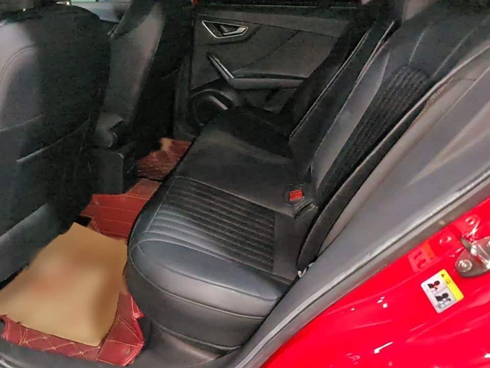 Audi Q2L Audi Q2L