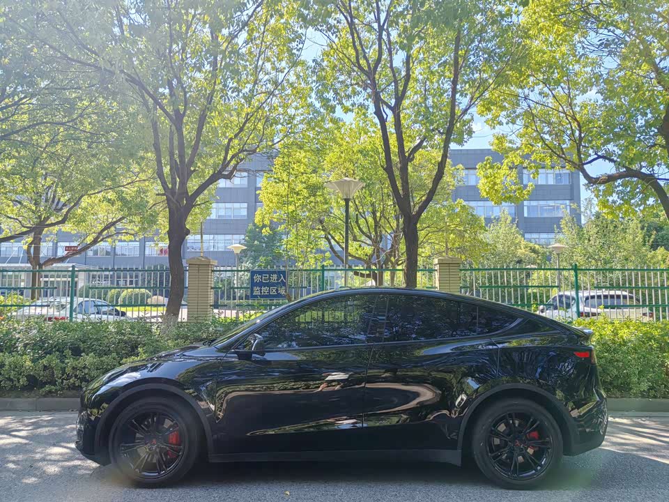 Tesla Model Y Tesla Model Y