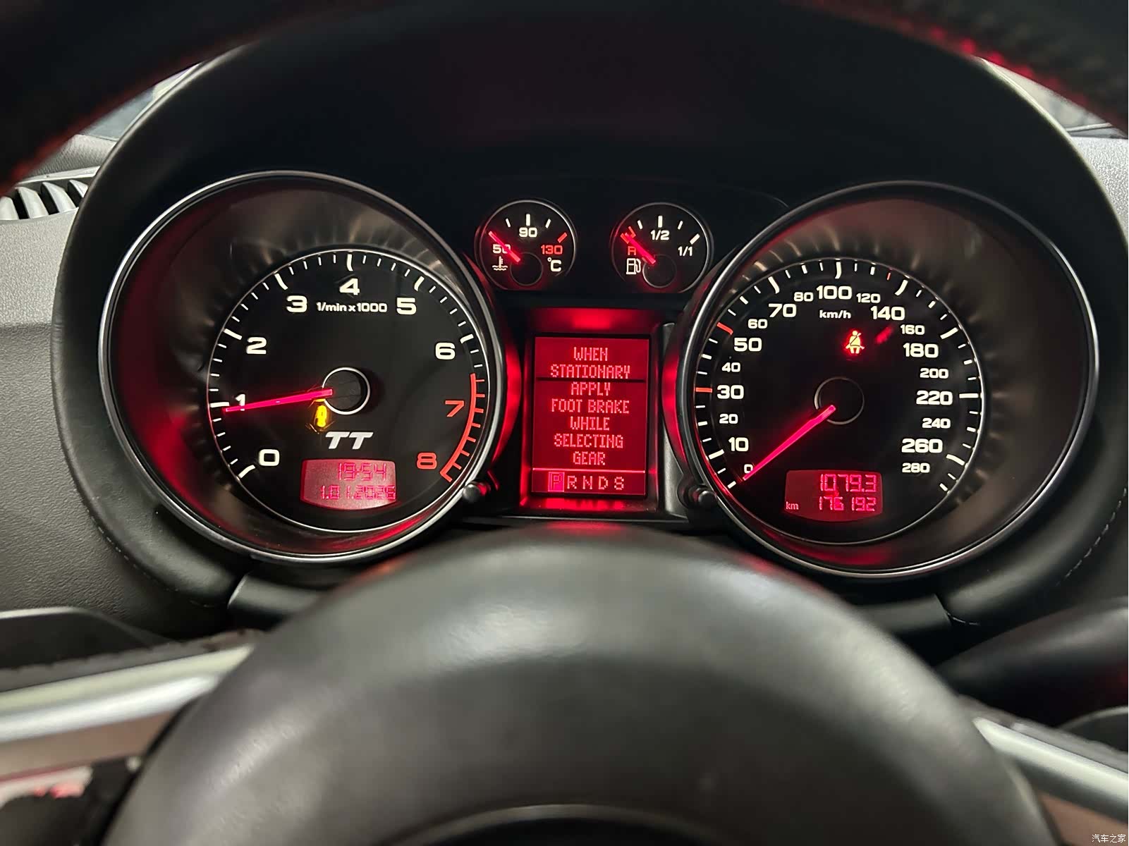 Audi TT, 2009 11