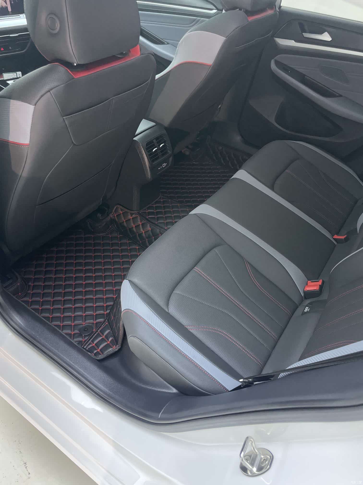 Volkswagen Lamando, 2023 17