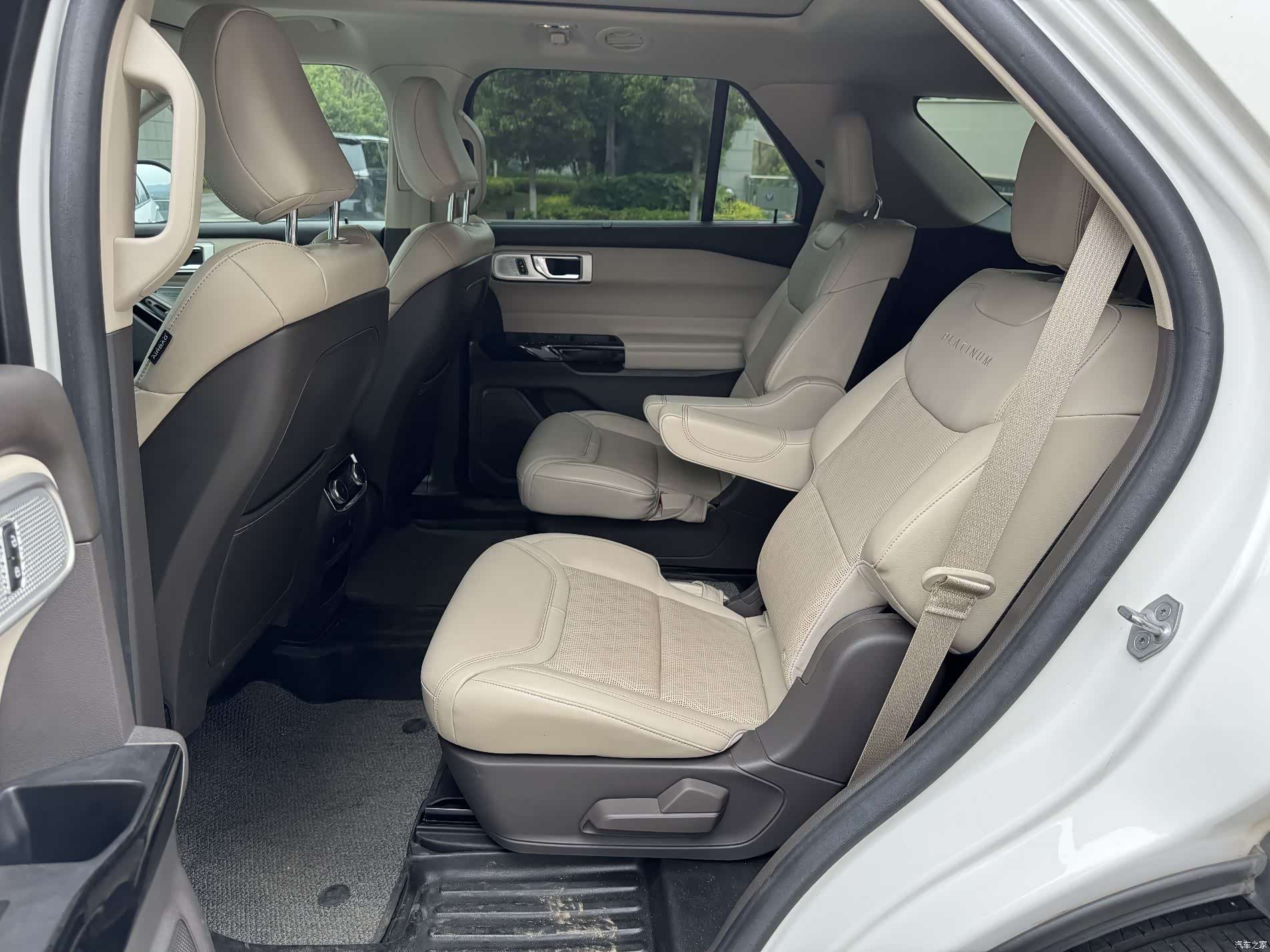 Ford Explorer, 2020 6