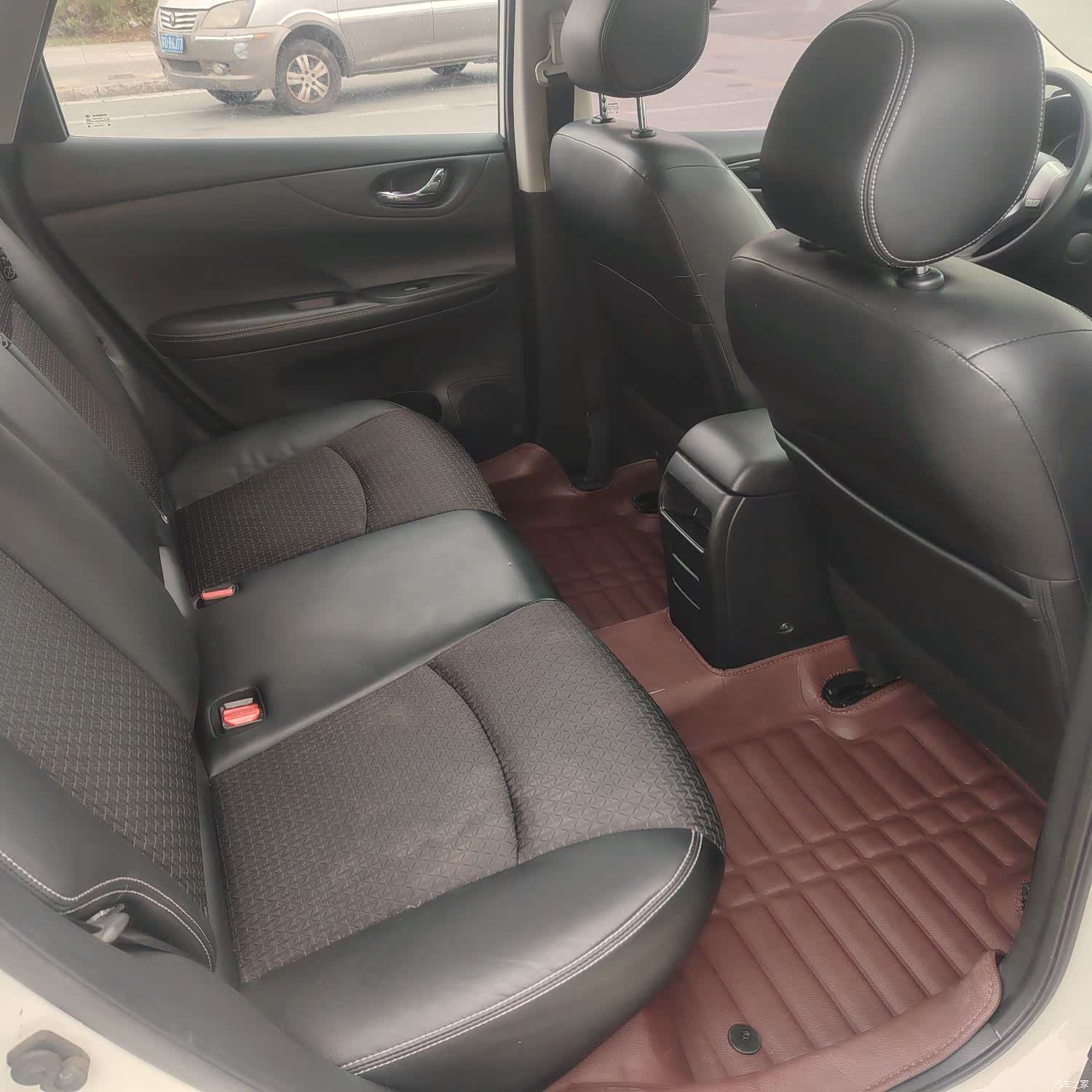 Nissan Tiida, 2017 12
