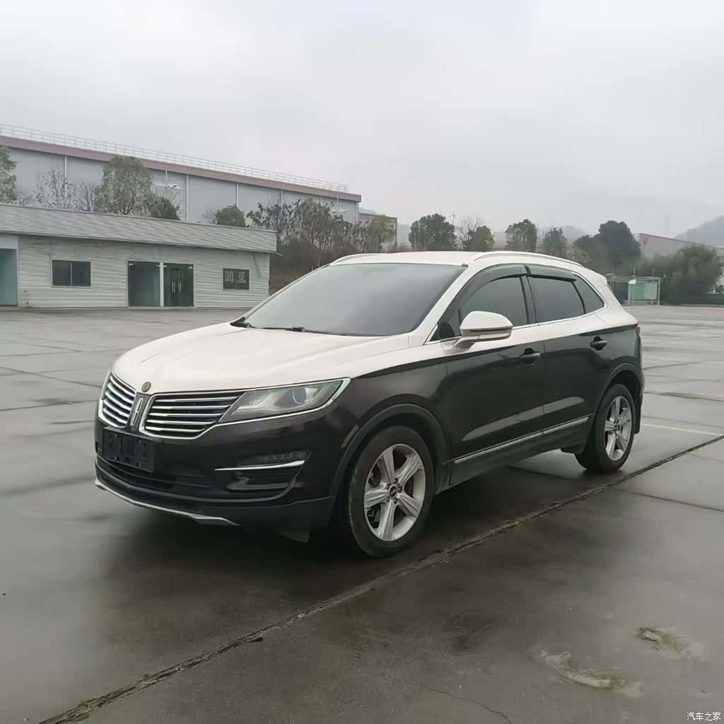 Lincoln MKC, 2017 2