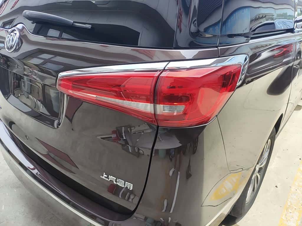 Buick GL8, 2017 8