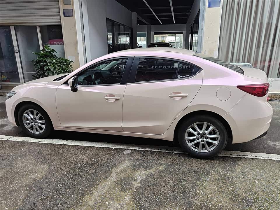 Mazda 3 Angkesaila