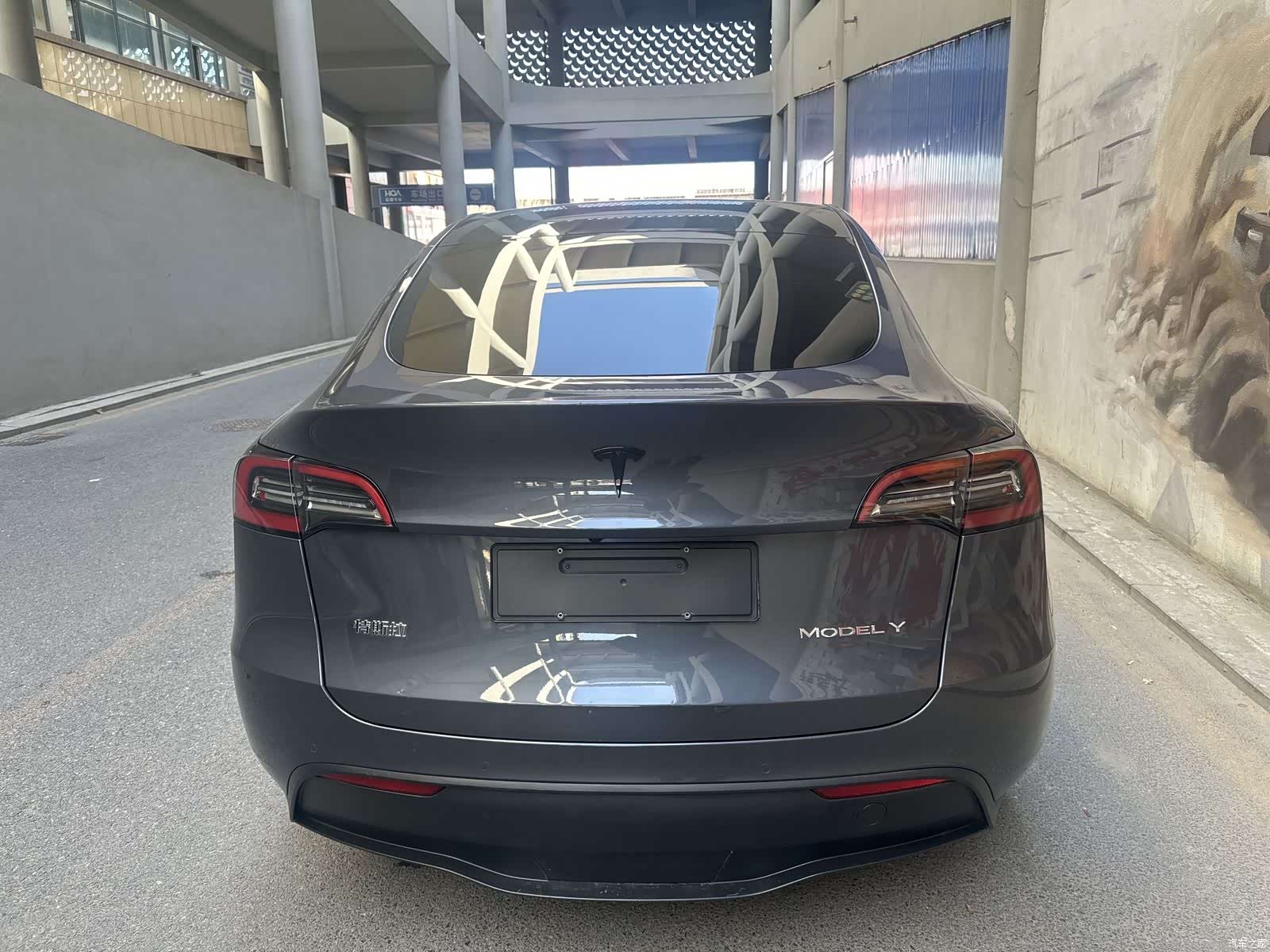 Tesla Model Y, 2023 все фото