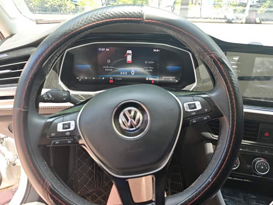 Volkswagen Sagitar