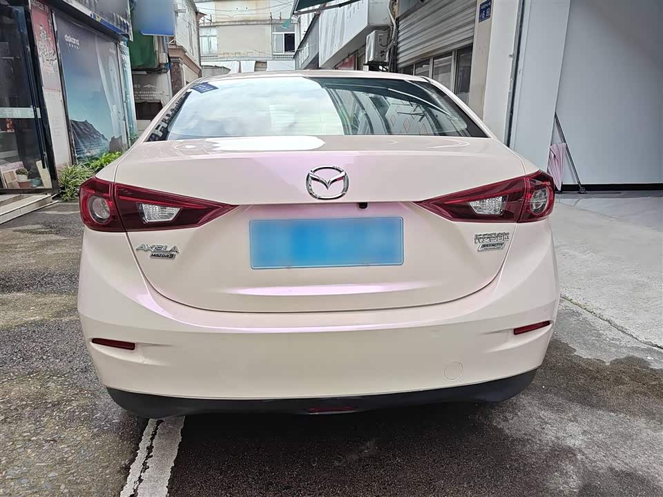 Mazda 3 Angkesaila
