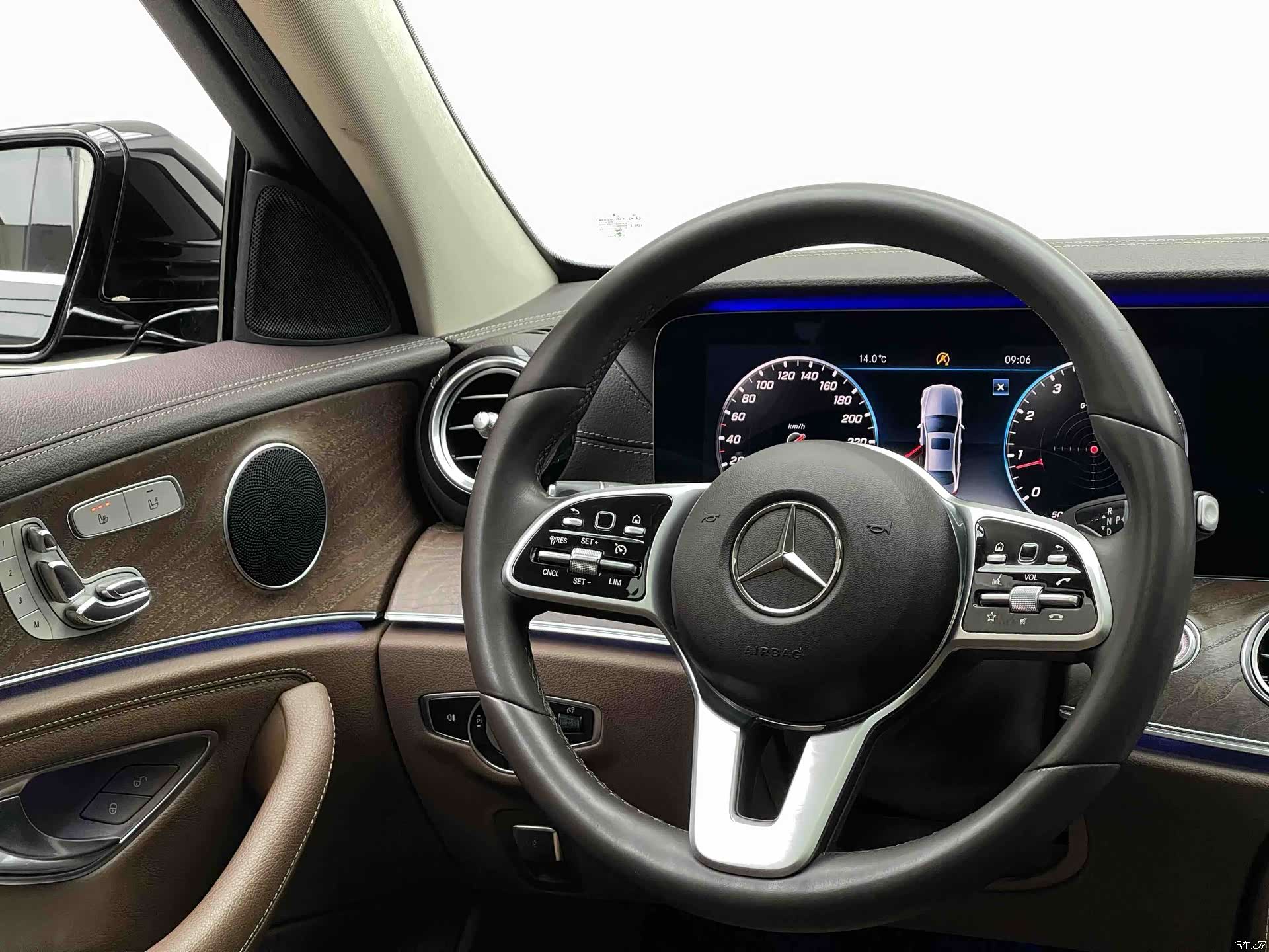 Mercedes-Benz E-Class, 2019 11