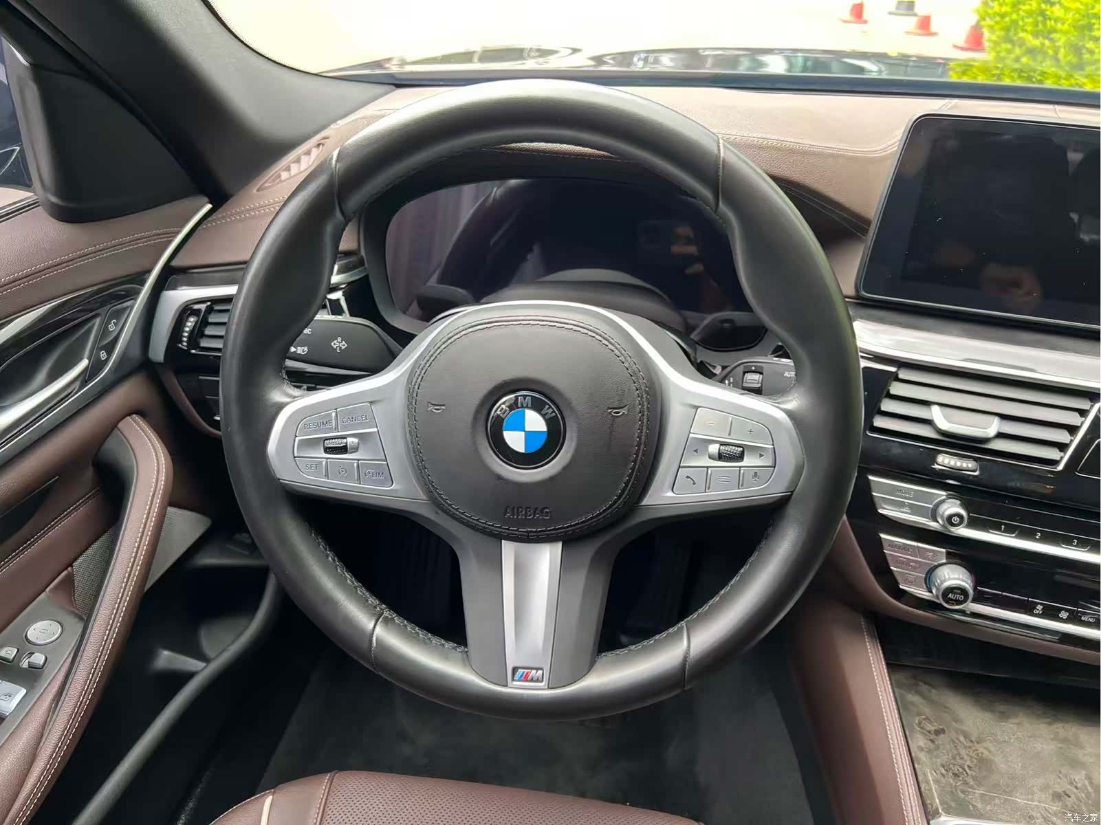 BMW 5 Series, 2023 11