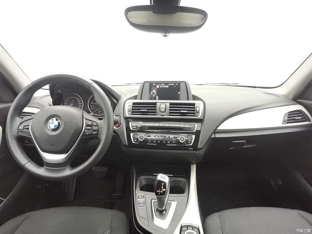 BMW 1 Series, 2016 все фото
